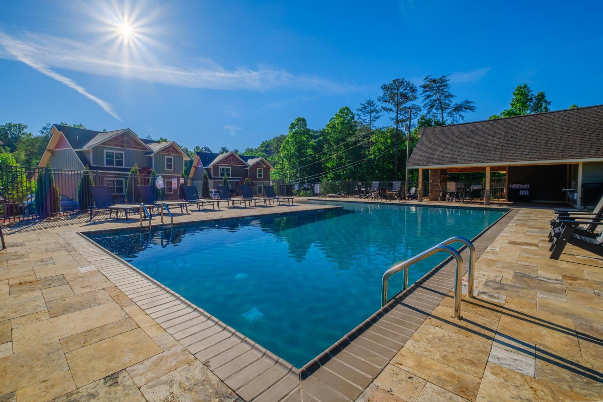 Splash Mountain Lodge By Eden Crest Gatlinburg Esterno foto