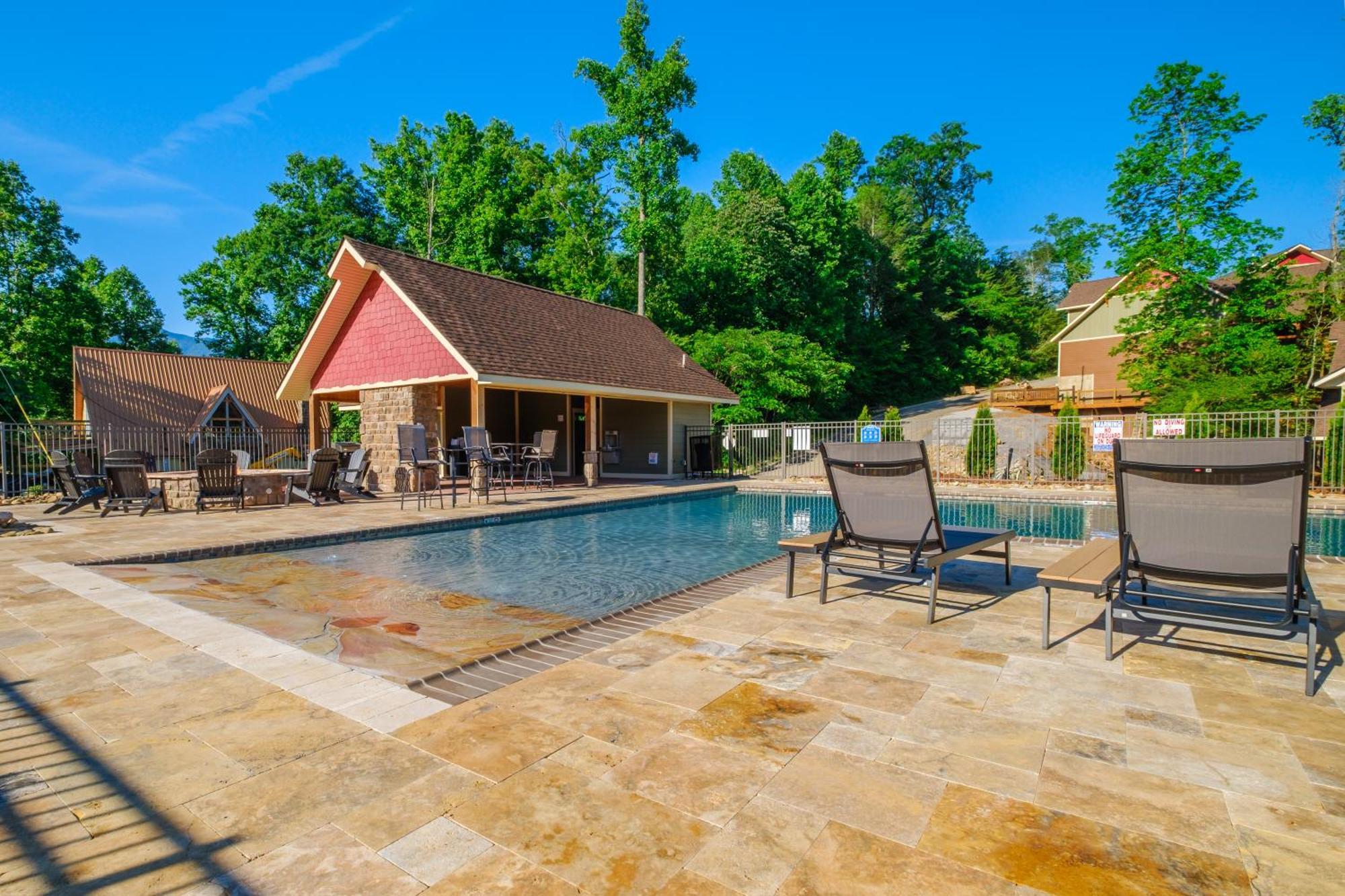 Splash Mountain Lodge By Eden Crest Gatlinburg Esterno foto