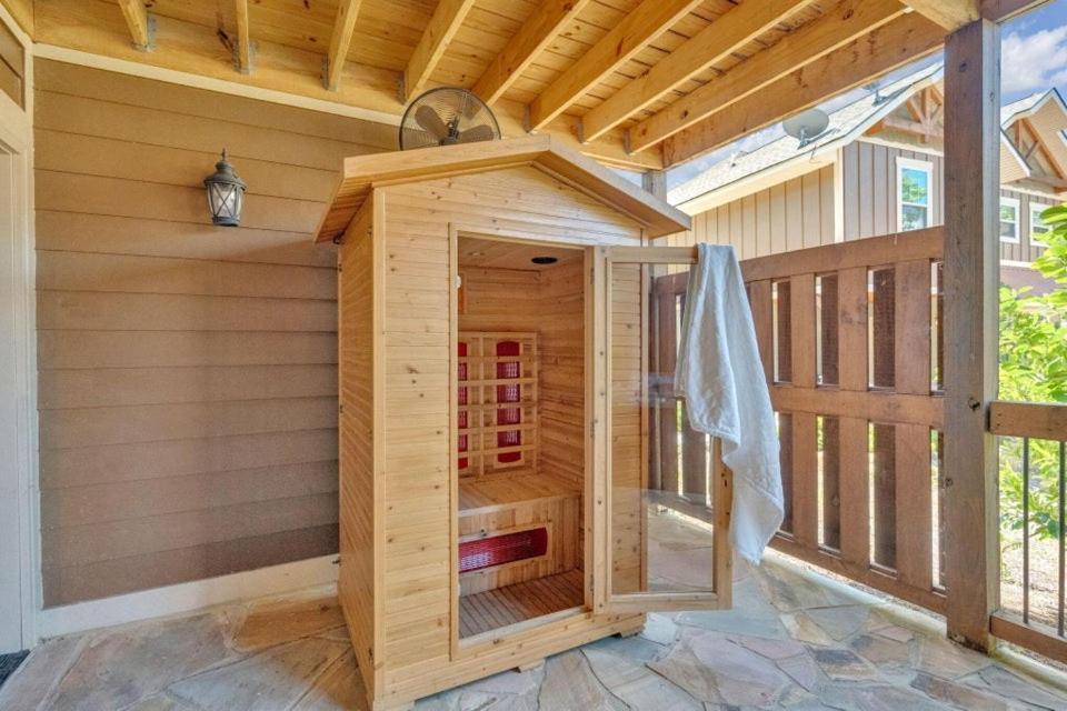 Splash Mountain Lodge By Eden Crest Gatlinburg Esterno foto
